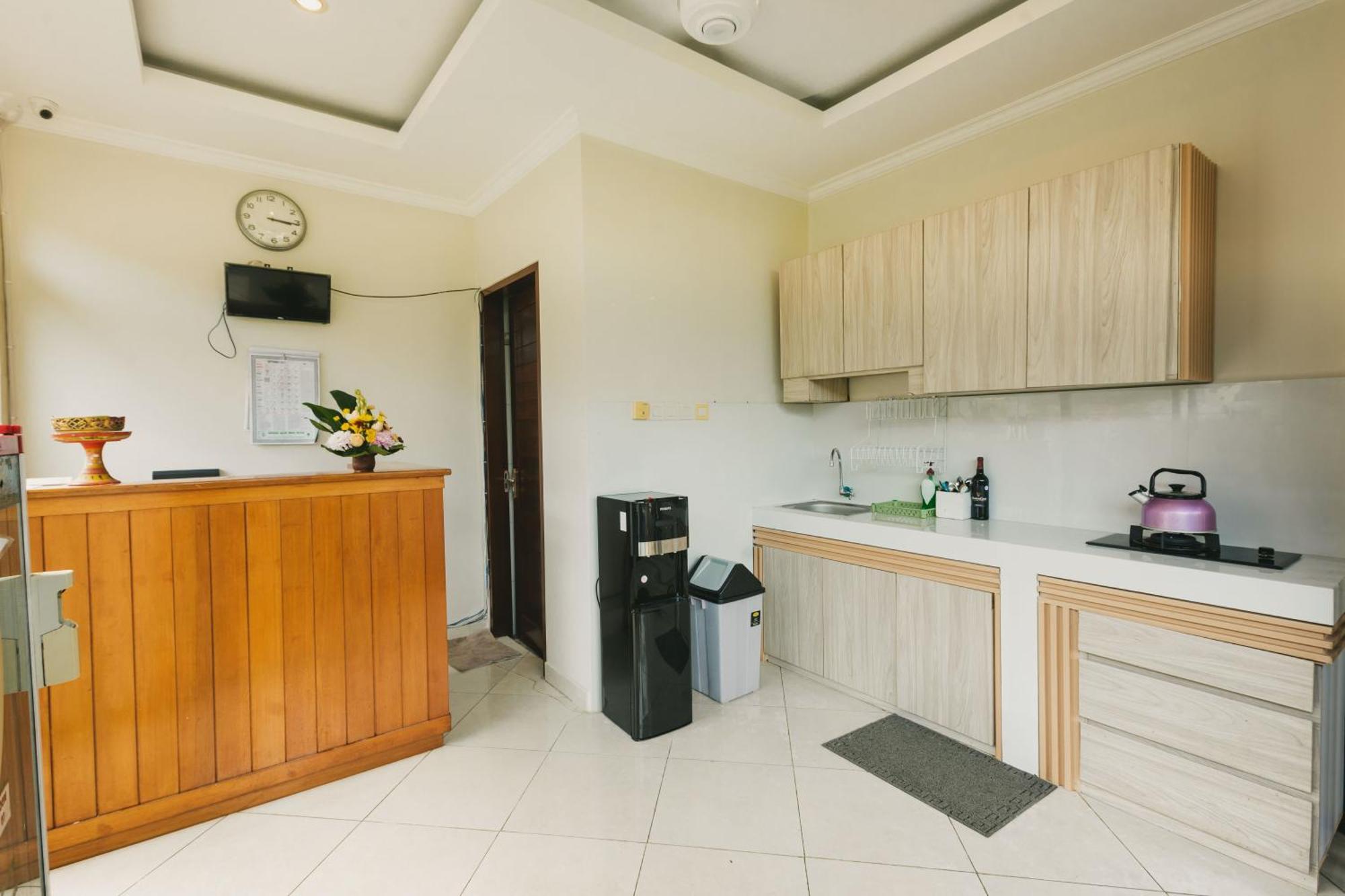 Happy Devi Guesthouse Canggu Exterior foto